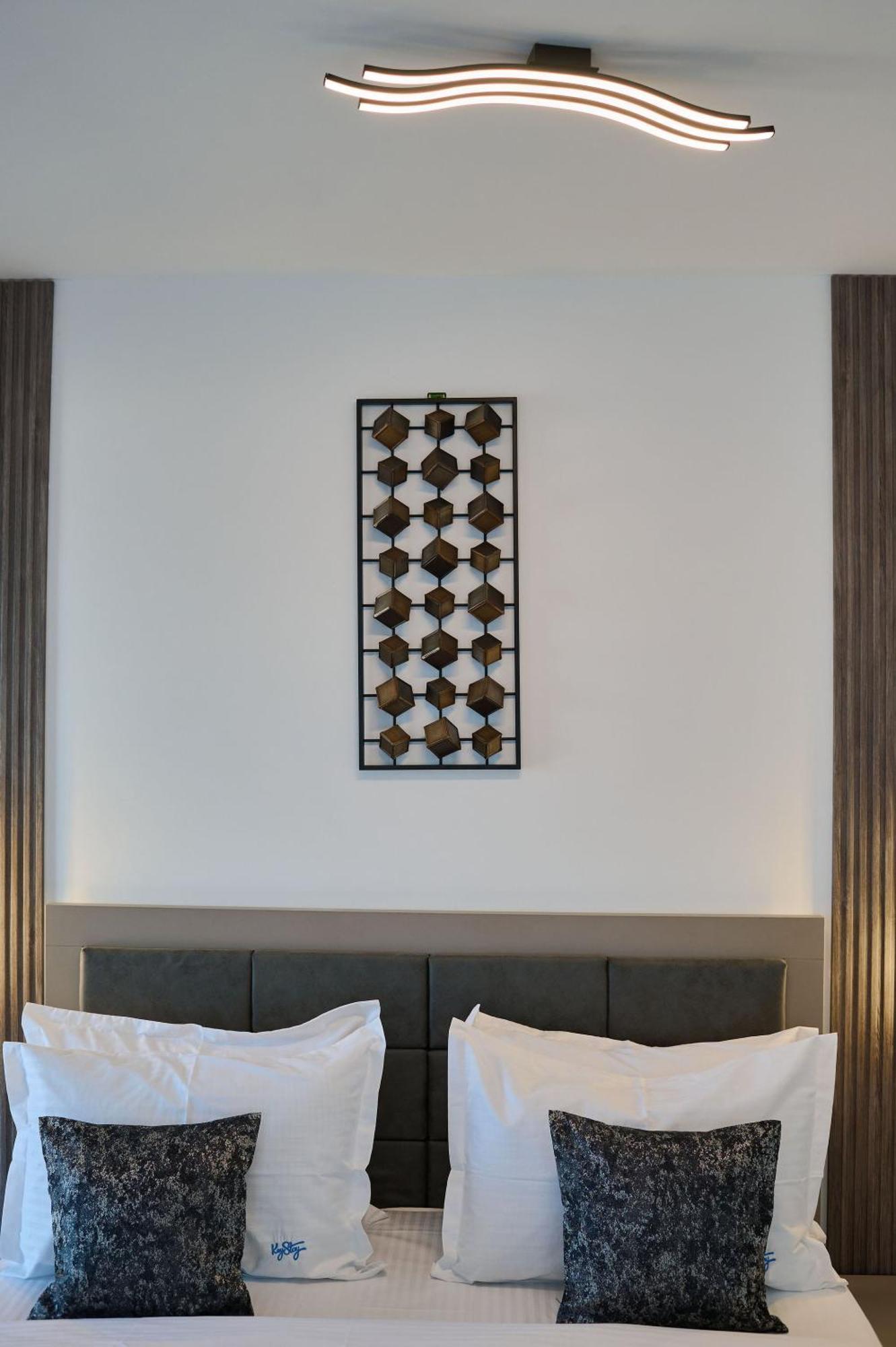 Alma Apartment In Infinity Beach Resort - Parking Mamaia Bagian luar foto